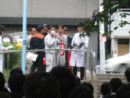 f:id:bunseki:20120515120341j:image,w250