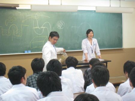 f:id:bunseki:20120515123416j:image,w250
