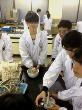 f:id:bunseki:20121215082229j:image