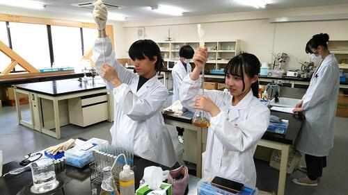 微生物のチカラで抗菌作用！！ ～化粧品・かおり分析実験～