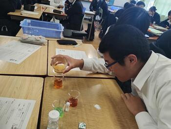 大阪府立枚方津田高等学校~出張実験会~