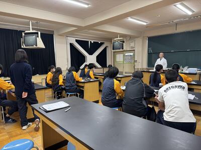八尾市立曙川中学校~出張実験会~